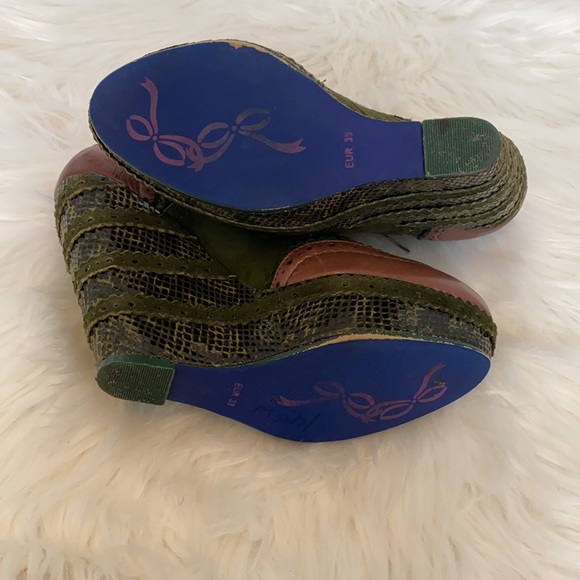 Poetic License Wild Safari Oxford Platform Wedge - Picture 6 of 11